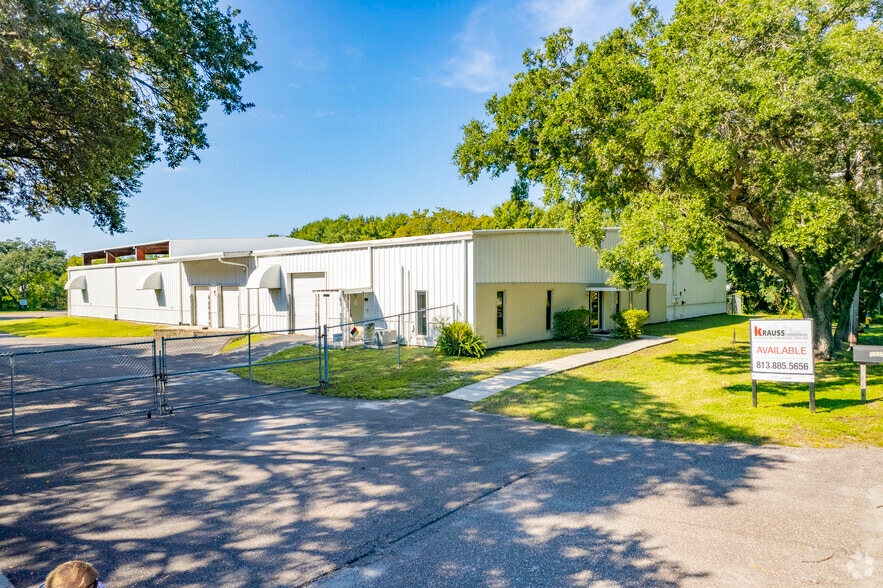 More Photos Of 5025 Hartford St, Tampa Warehouse For Sale