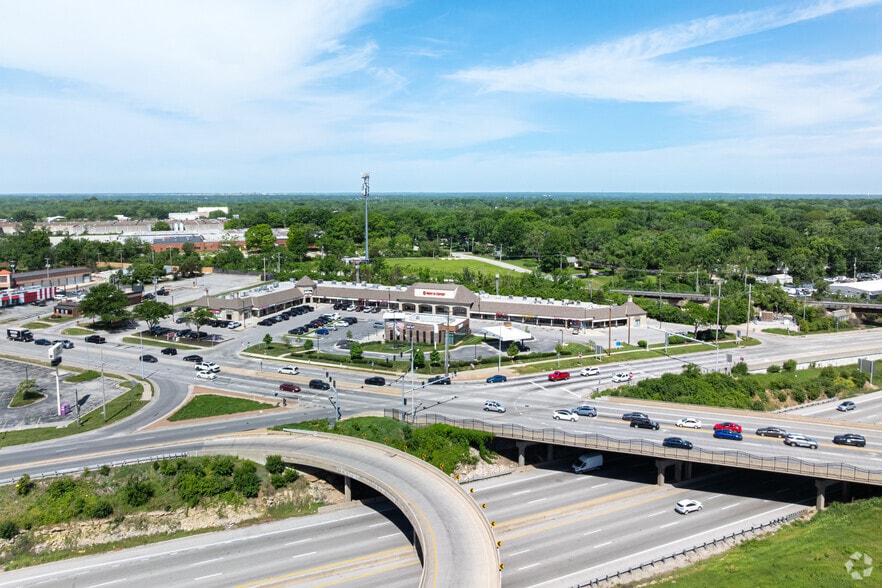 More Photos Of 11902-11906 Blue Ridge Blvd, Grandview Unknown For Lease