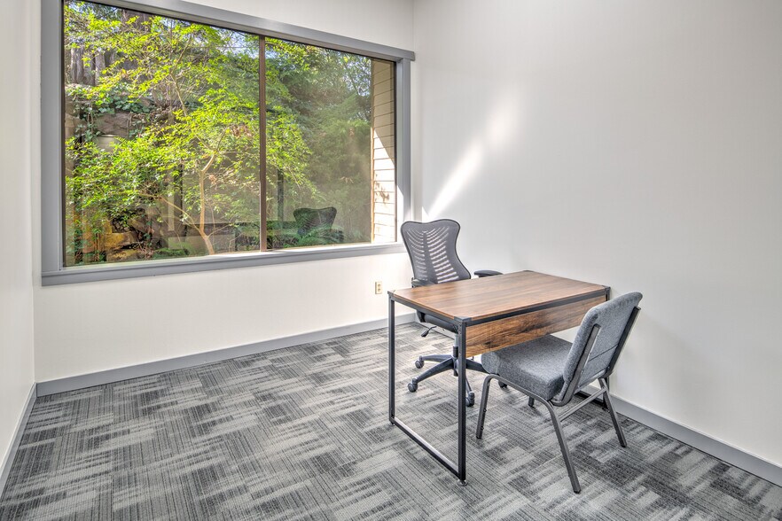 More Photos Of 2265 116th Ave NE, Bellevue Office For Lease