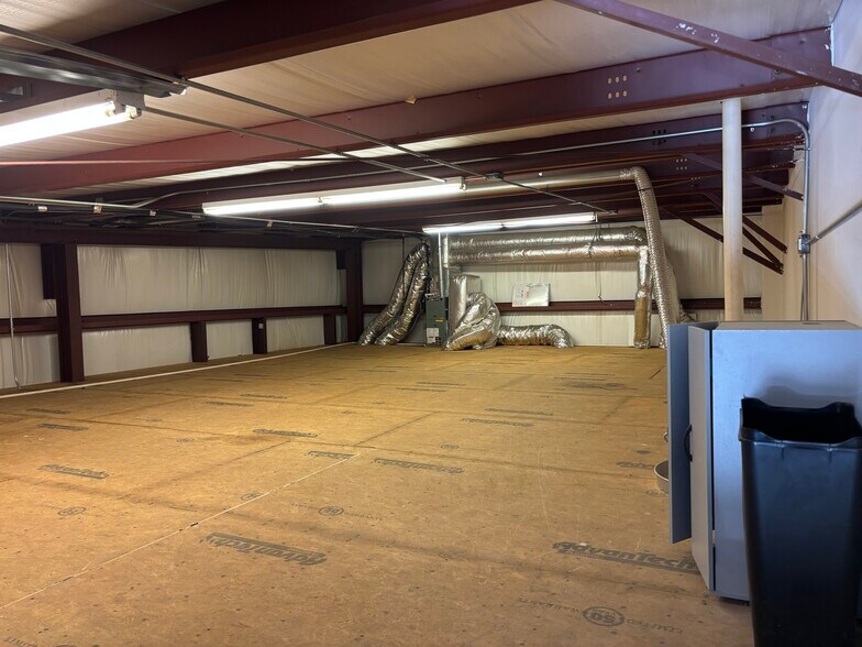 More Photos Of 5010 B U Bowman Dr, Buford Flex For Lease