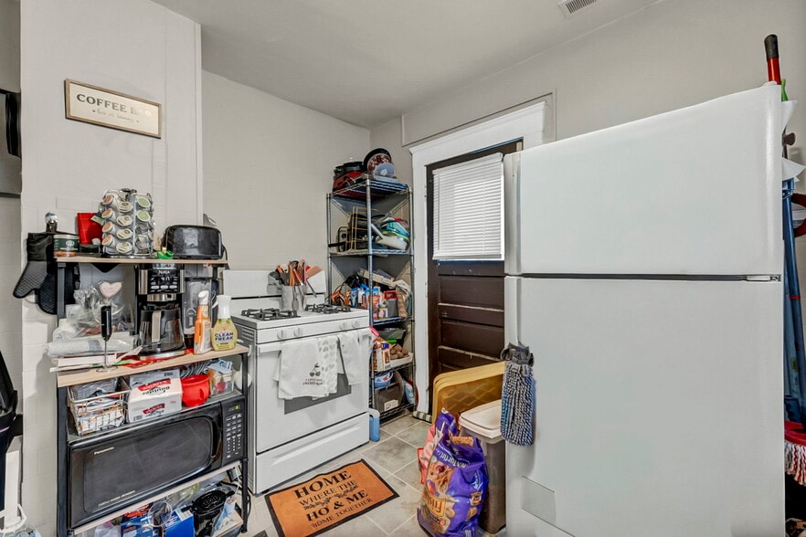 More Photos Of 4435 State Rd, Cleveland Storefront Retail Residential For Sale