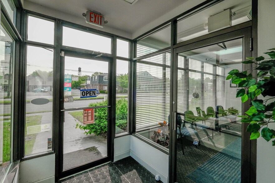 More Photos Of 123 E 6th St, Front Royal Office For Lease