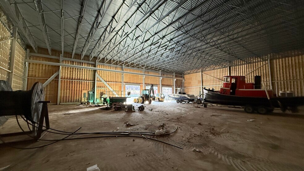 More Photos Of 2651 PA-412, Coopersburg Warehouse For Lease