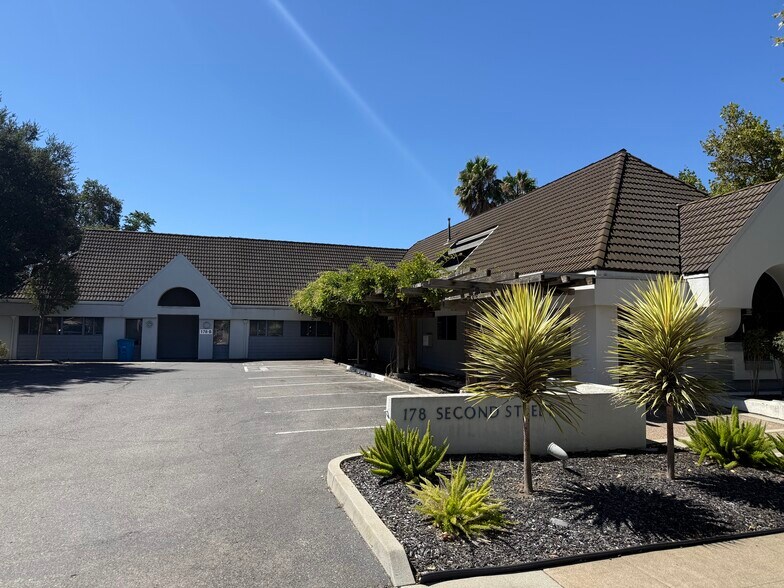 More Photos Of 178 2nd St, Gilroy Office For Sale
