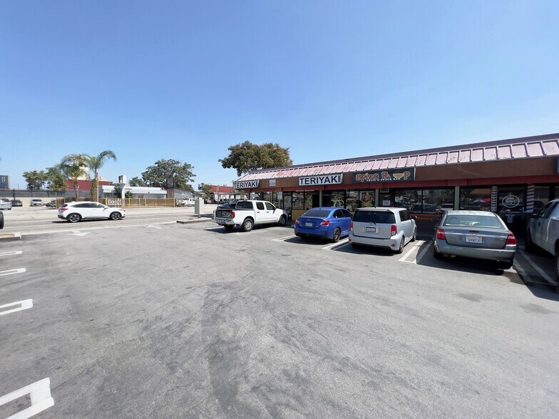 More Photos Of 13300 Valley Blvd, La Puente Unknown For Lease