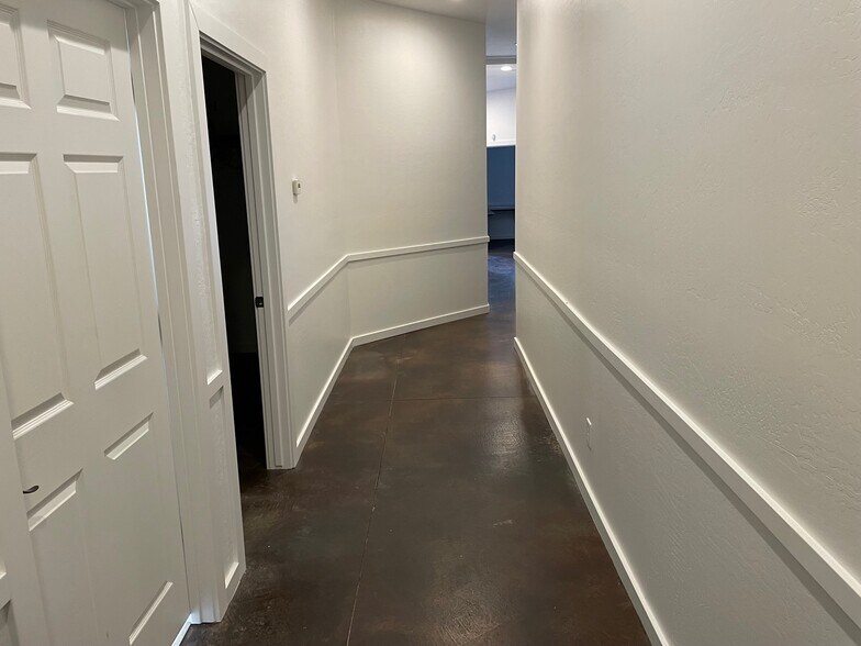 More Photos Of 1951 Commerce Center Circle, Prescott Medical For Lease