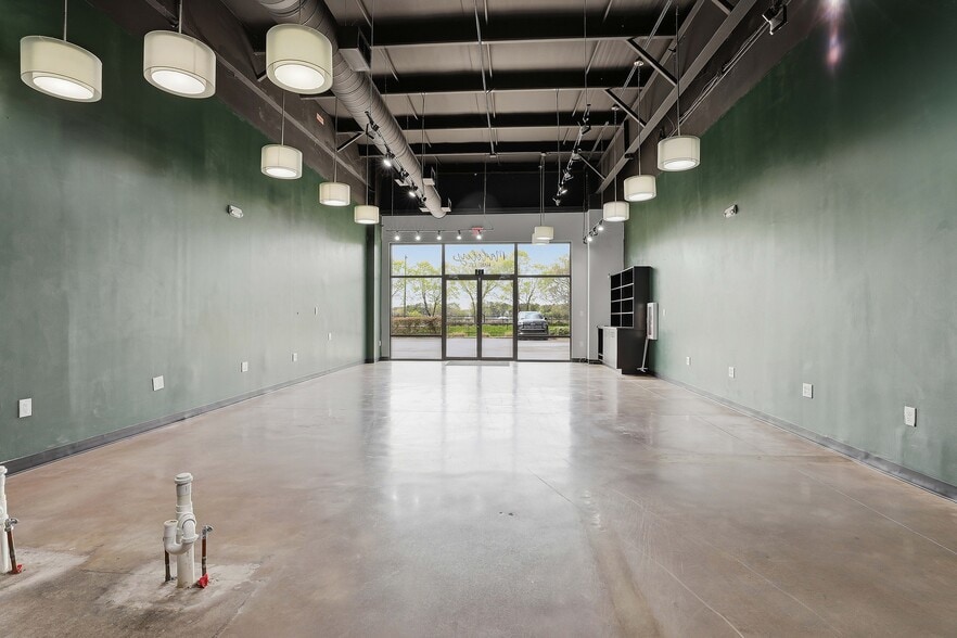 More Photos Of 15 Thomas Grace Annex Ln, Sharpsburg Freestanding For Lease