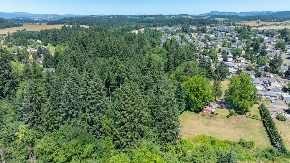 More Photos Of 215 5th St, Lafayette Land For Sale