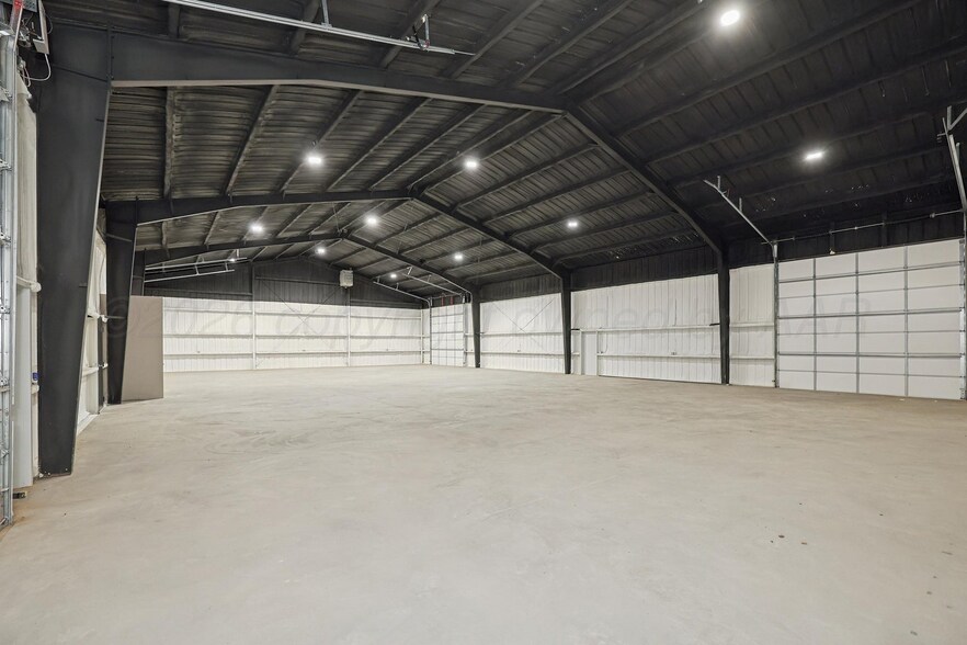 More Photos Of 8501 Cargo Ln, Amarillo Light Manufacturing For Sale