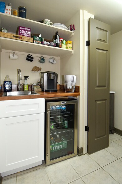 More Photos Of 109 S Fairfax St, Alexandria Office For Sale