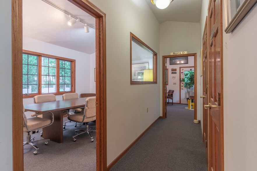 More Photos Of 375 N McClellan Ave, Marquette Office Residential For Sale