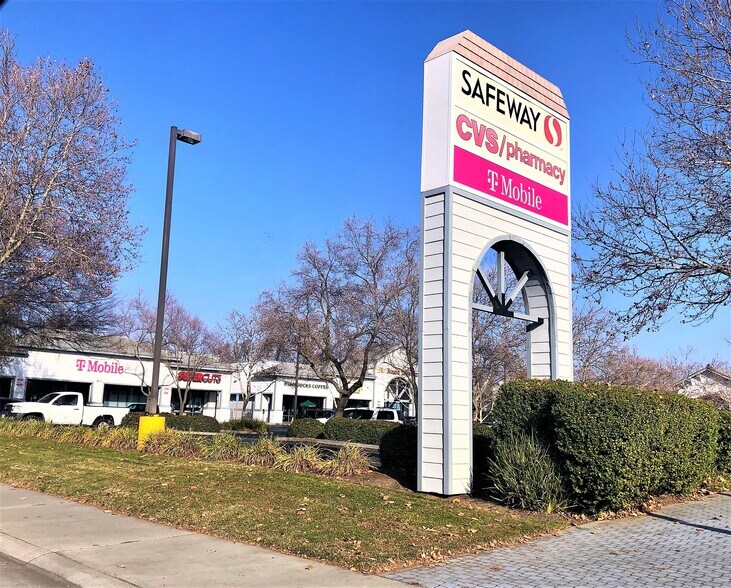 More Photos Of 8359 Elk Grove Florin Rd, Sacramento Storefront Retail Office For Lease