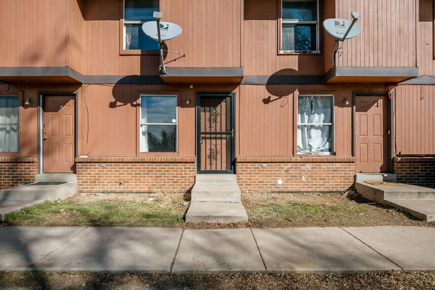 More Photos Of 1300 Balsam St, Lakewood Apartments For Sale