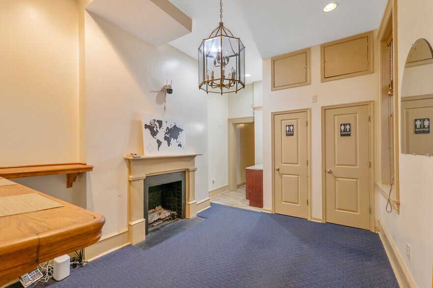 More Photos Of 1010 Pennsylvania Ave SE, Washington Hospitality For Sale