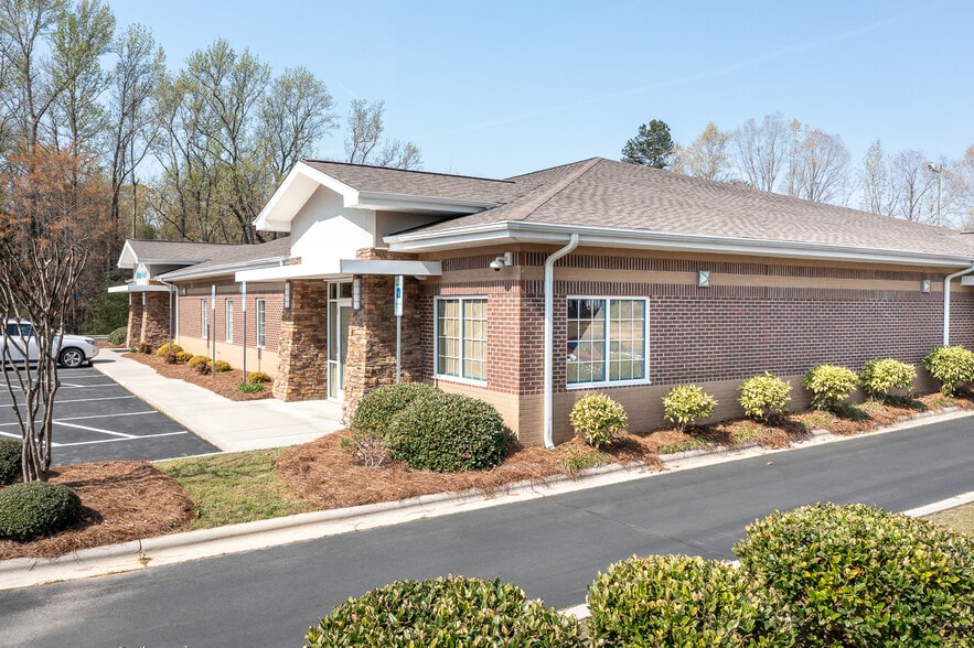 More Photos Of 2090 S US 29 Hwy, China Grove Medical For Lease