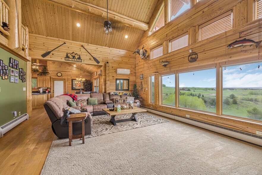 More Photos Of 1665 Whisper Ridge Rd, Ashton Hotel For Sale