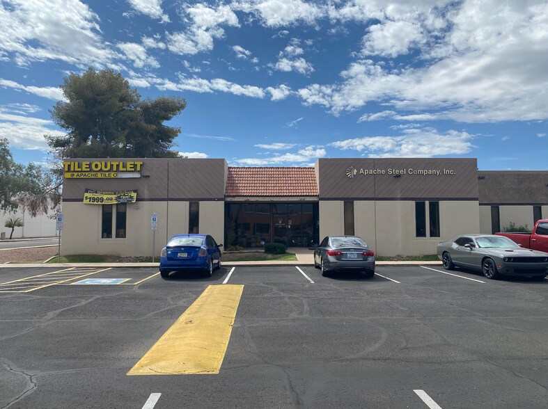 More Photos Of 3549 E Broadway Rd, Phoenix Warehouse For Lease