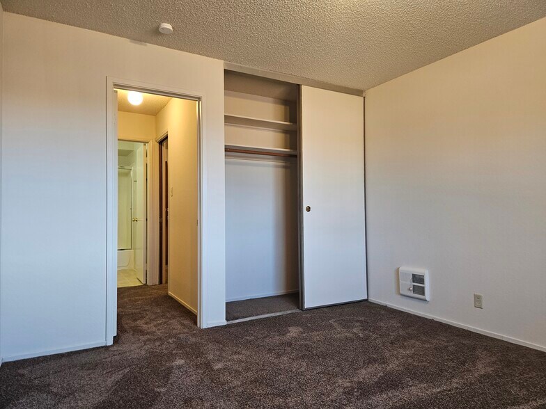 More Photos Of 1049 Armstrong St, Hayward Apartments For Sale