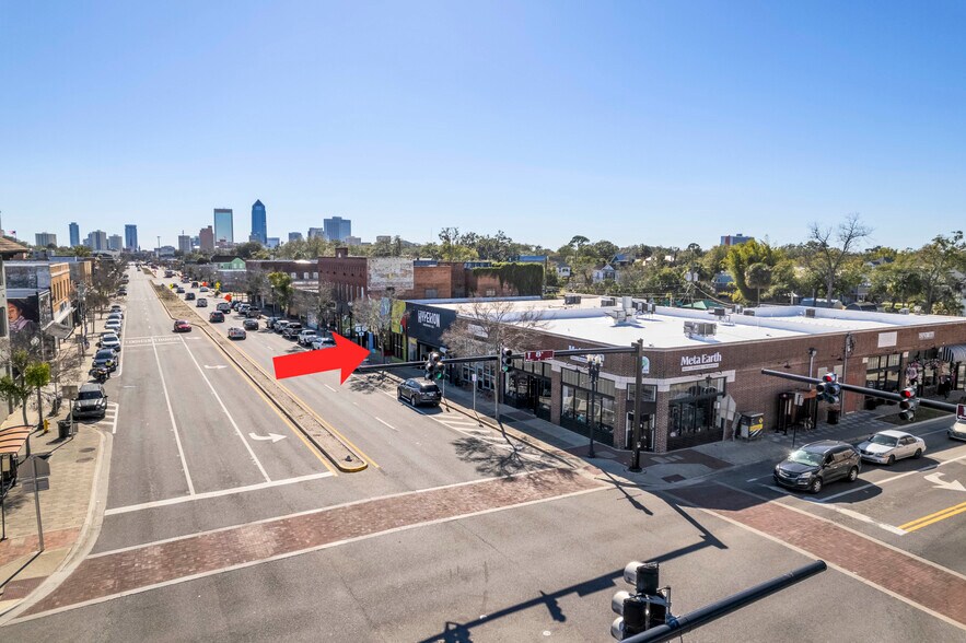 More Photos Of 1740-1744 N Main St, Jacksonville Storefront For Lease