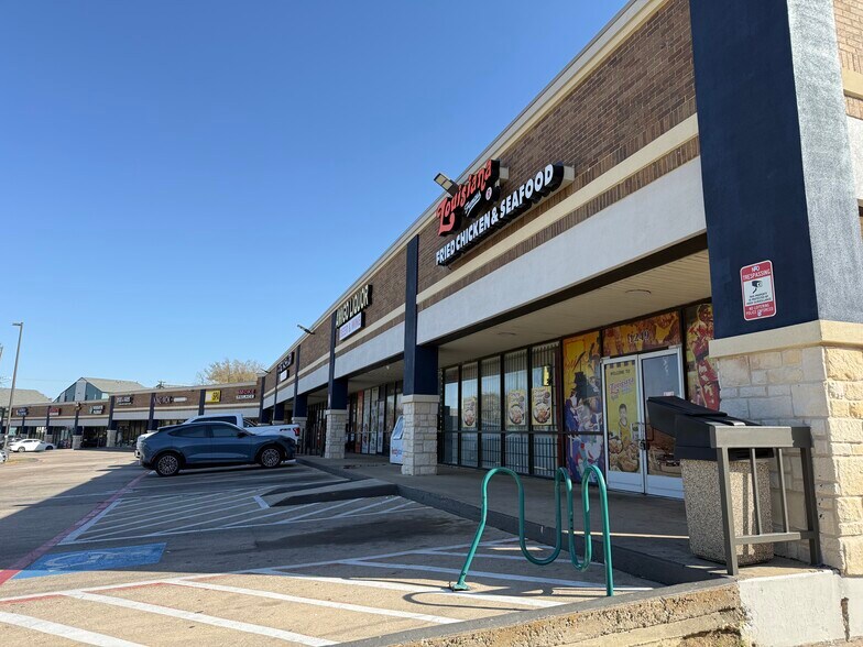 Primary Photo Of 1201 Woodhaven Blvd, Fort Worth Storefront For Lease