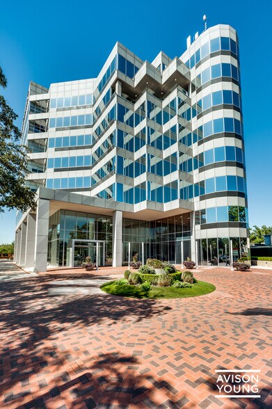 More Photos Of 3800 Maple Ave, Dallas Office For Lease