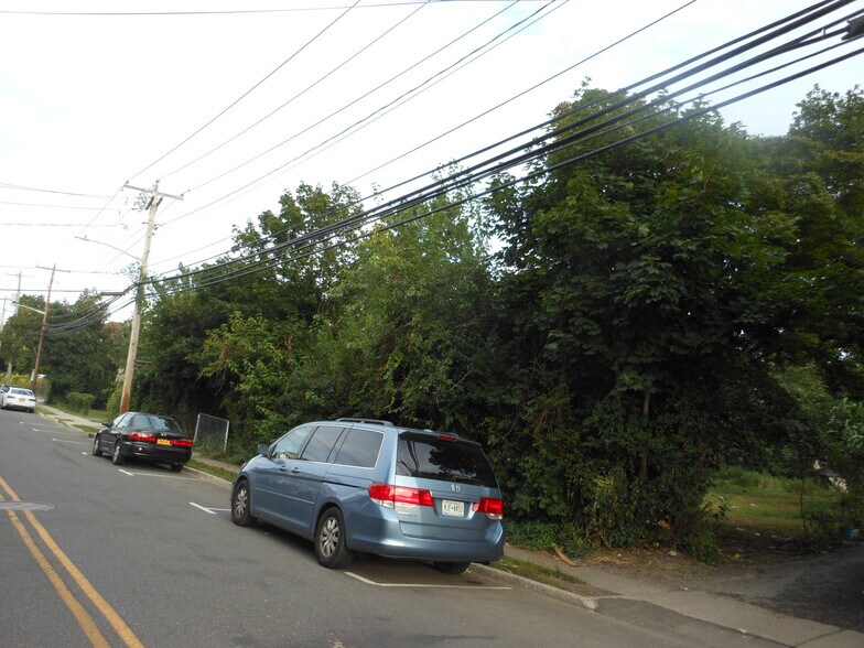 More Photos Of 90 Steamboat Rd, Great Neck Land For Sale
