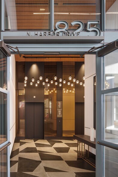 More Photos Of 937 N Harbor Dr, San Diego Unknown For Lease