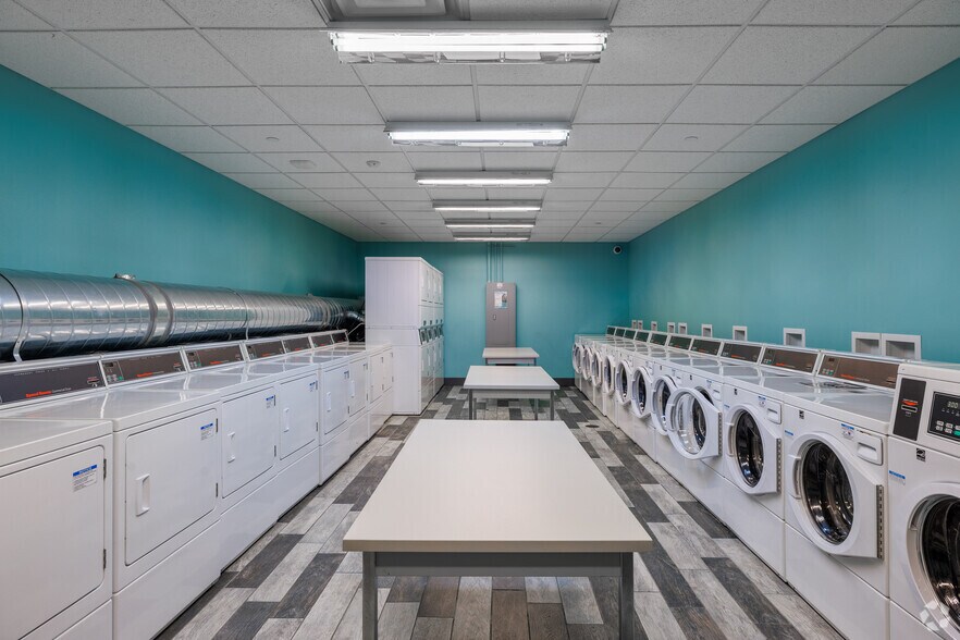 More Photos Of 19-21 Chenango St, Binghamton Apartments For Sale