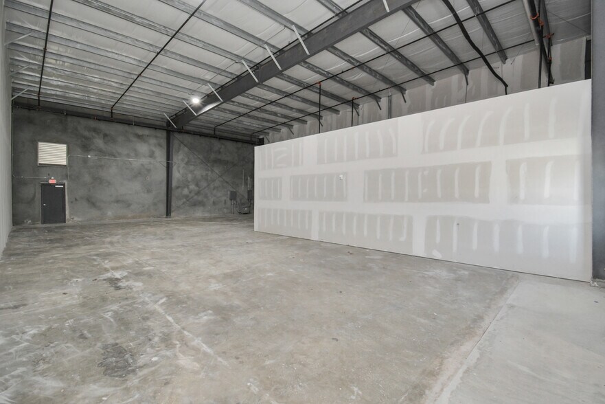 More Photos Of 12425 W Airport Blvd, Sugar Land Light Distribution For Lease