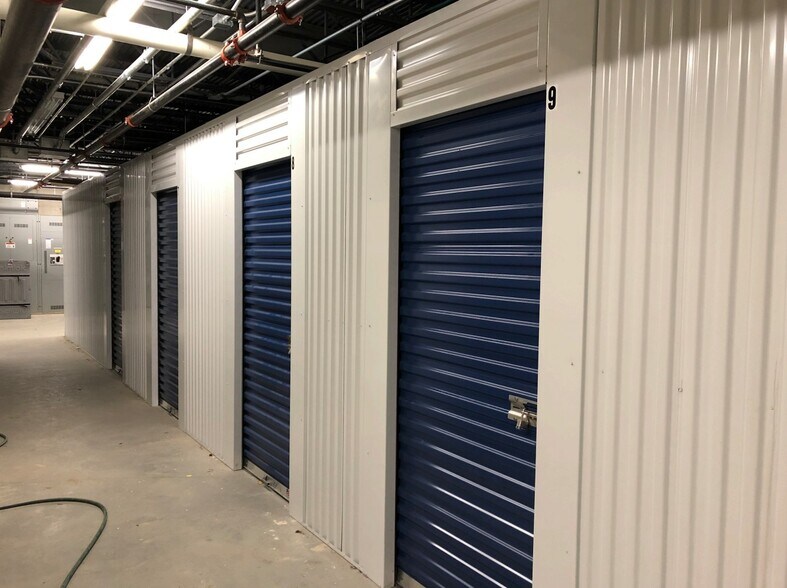 More Photos Of 8100 Sandpiper Cir, Nottingham Medical For Sale