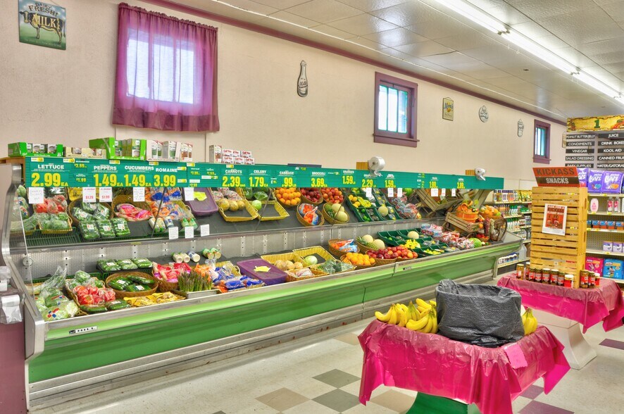 More Photos Of 810 Highway 73, Floodwood General Retail For Sale