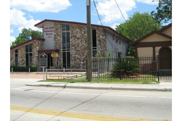 More Photos Of 4120 Lyons Ave, Houston Office Residential For Lease
