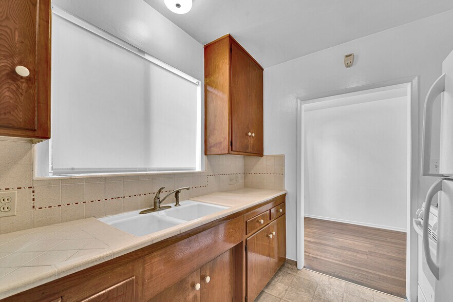 More Photos Of 938 15th St, Santa Monica Apartments For Sale