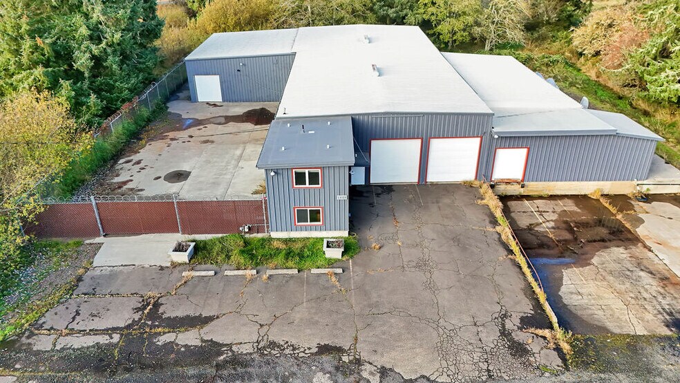 More Photos Of 1425 SE 9th St, Warrenton Warehouse For Sale