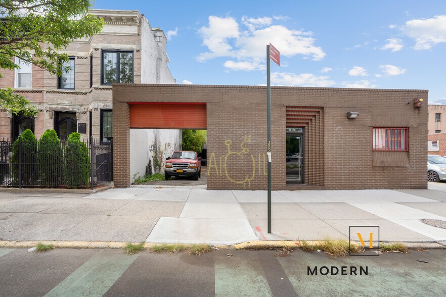 More Photos Of 4530 11th St, Long Island City Loft Creative Space For Lease