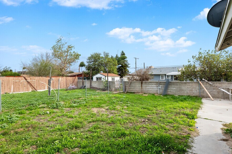 More Photos Of 19340 Jurupa Ave, Bloomington Land For Sale