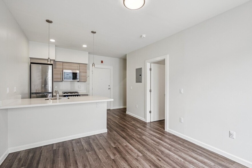 More Photos Of 1745 Market St, San Francisco Apartments For Sale