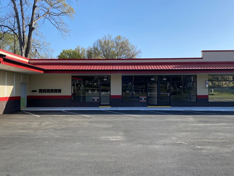 More Photos Of 490-500 Church St, Concord Storefront For Lease