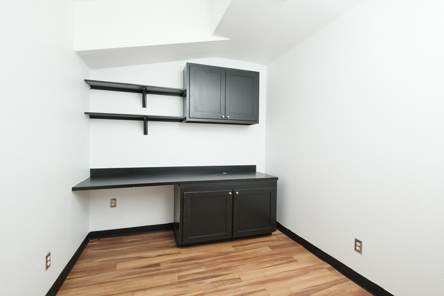 More Photos Of 750 William D Fitch Pky, College Station Medical For Sale