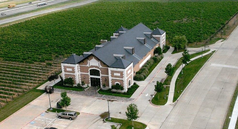 More Photos Of 2000 Champagne Blvd, Grapevine Specialty For Sale