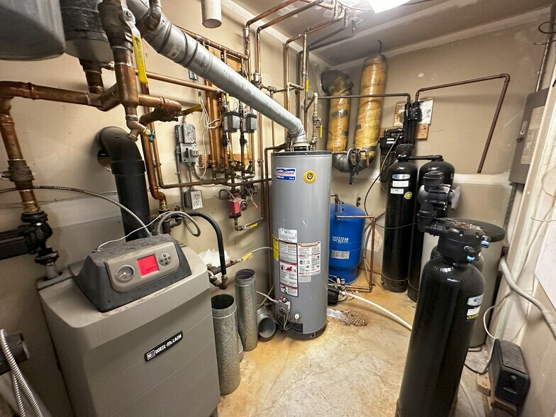 More Photos Of 2630 Van Horn Rd, Fairbanks Warehouse For Sale