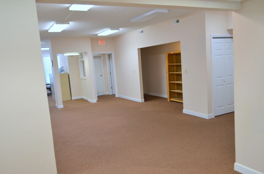 More Photos Of 348 New Byhalia Rd, Collierville Medical For Lease