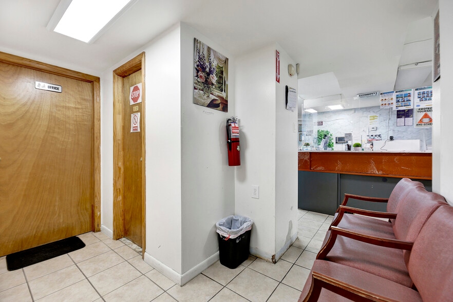 More Photos Of 3099 Coney Island Ave, Brooklyn Medical For Sale