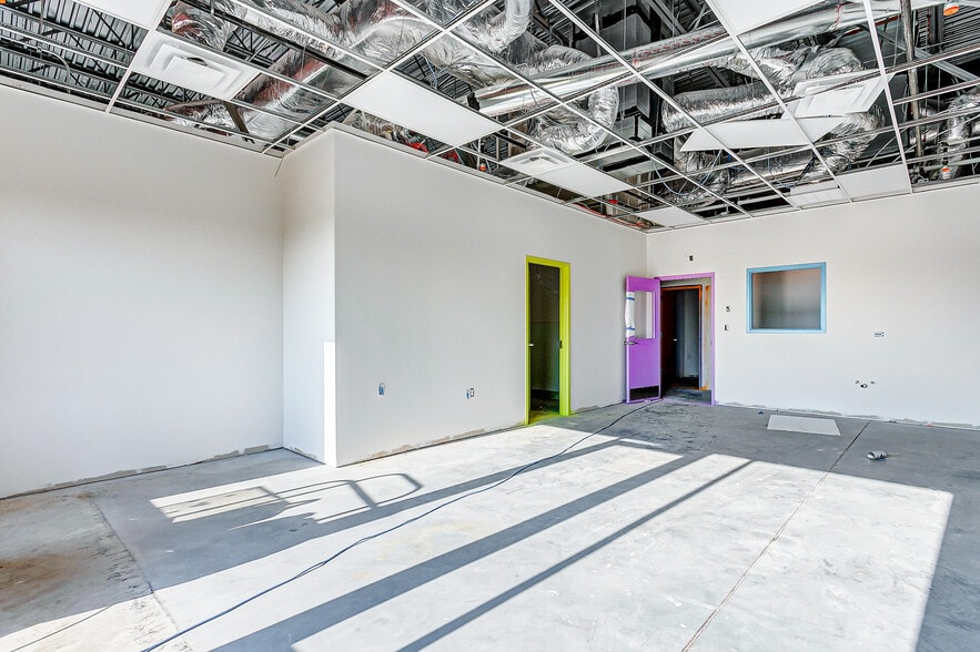 More Photos Of 24004 Porter Ranch Ln, Katy Unknown For Lease