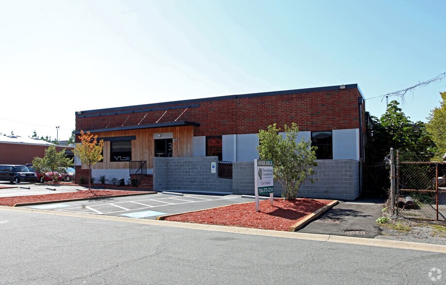 More Photos Of 305 Foster Ave, Charlotte Office For Lease