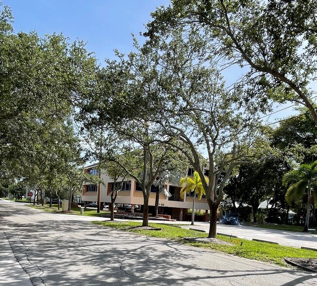 More Photos Of 500 SE Osceola St, Stuart Medical For Sale