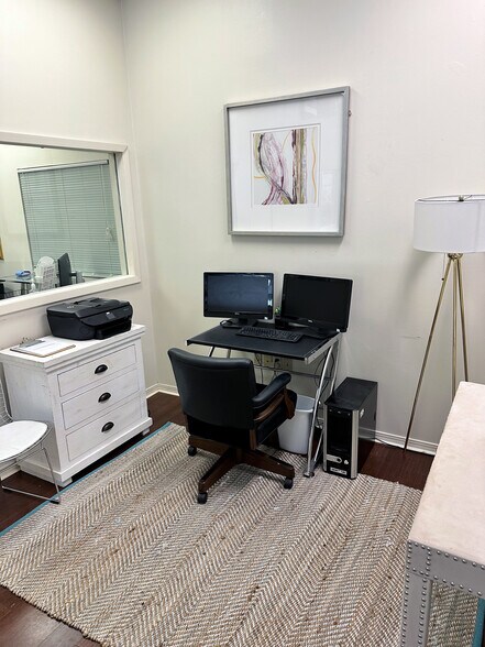 More Photos Of 602 Azalea Rd, Mobile Storefront For Sale