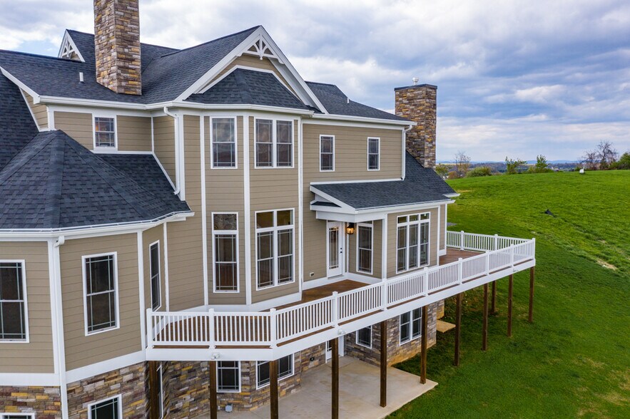More Photos Of 243 Barrenridge rd, Staunton Specialty For Sale