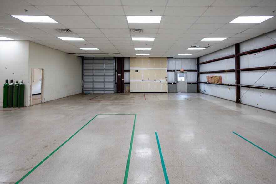 More Photos Of 7644 Southrail Rd, North Charleston Unknown For Lease