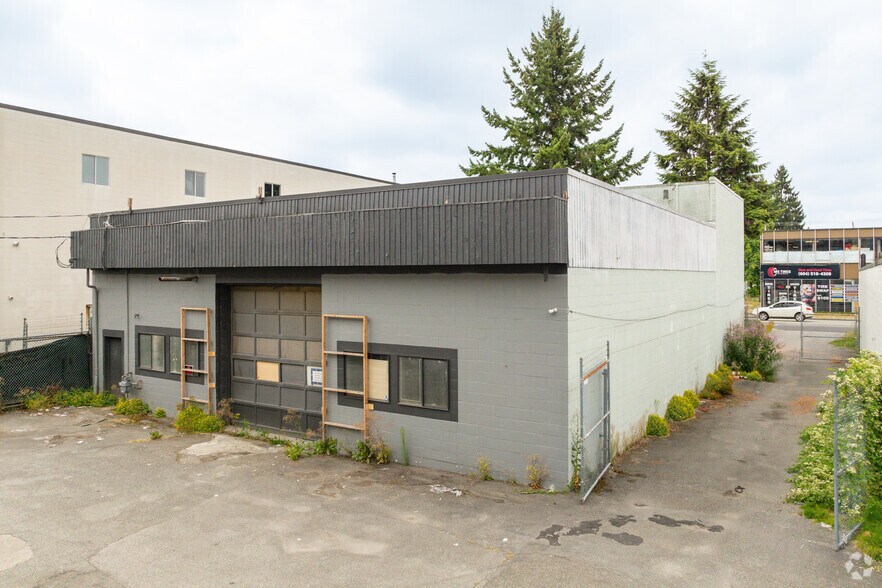 More Photos Of 5291 Imperial St, Burnaby Manufacturing For Sale